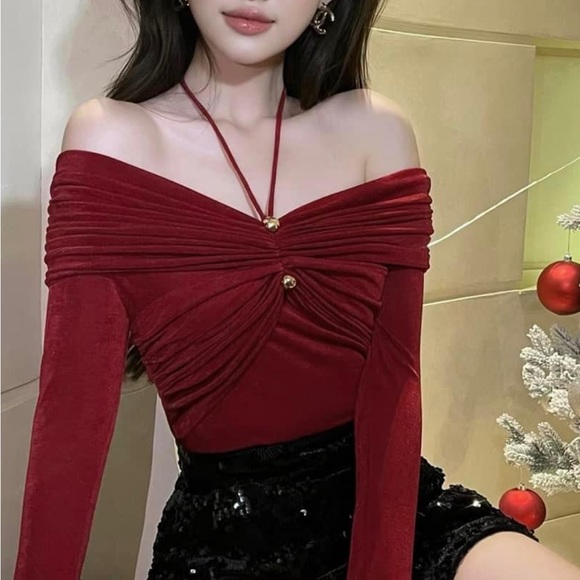 Off shoulder top - Picture 2 of 4